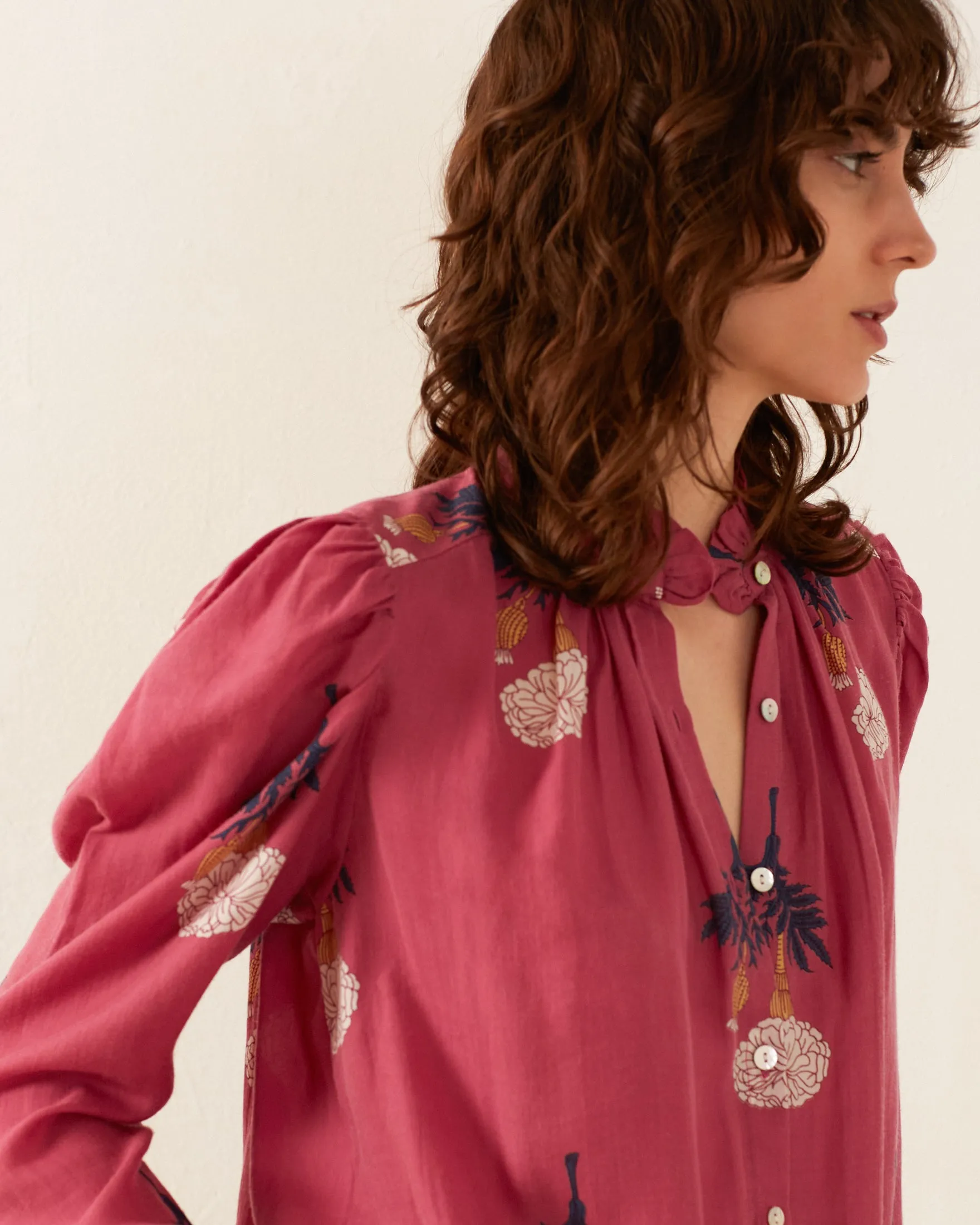Arte Hibiscus Rose Shirt