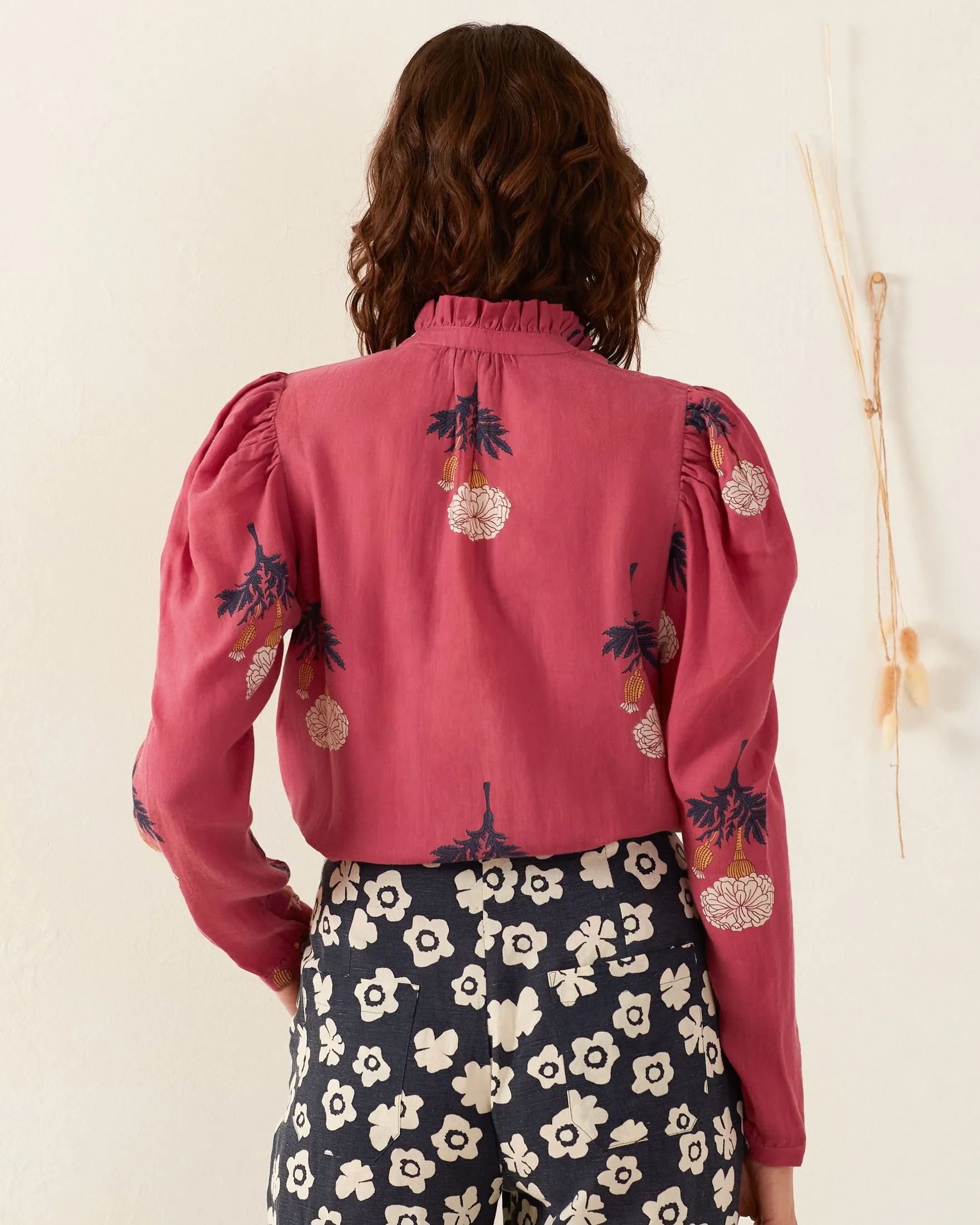 Arte Hibiscus Rose Shirt