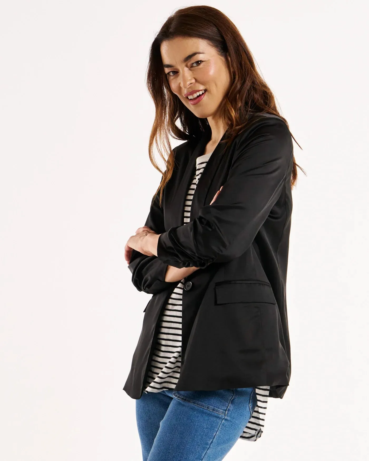 Betty Basics Jayde Satin Blazer