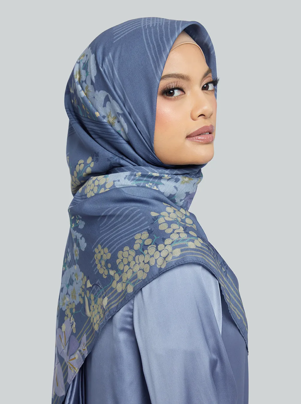 CHARAKA SCARF PALE BLUE