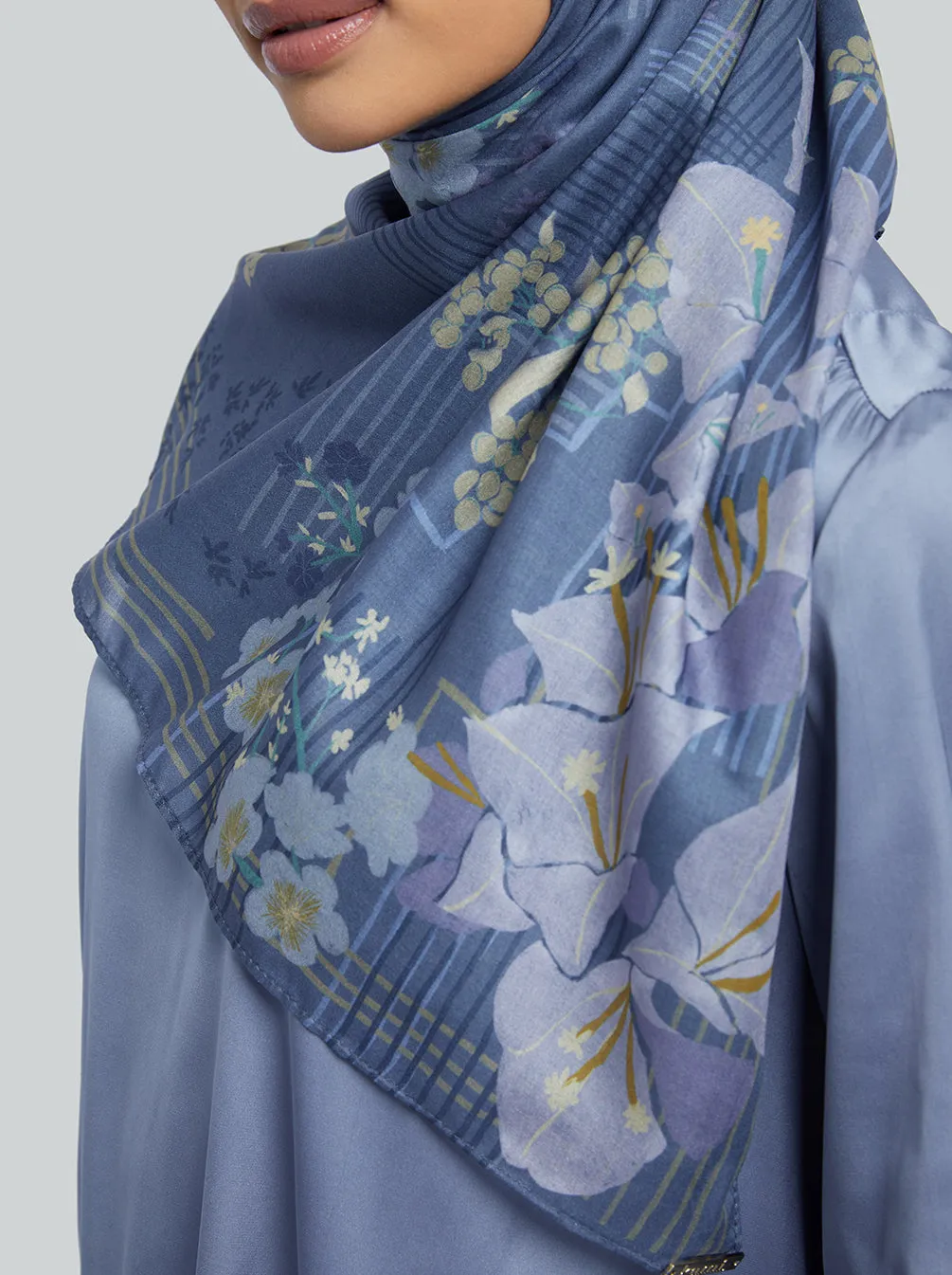 CHARAKA SCARF PALE BLUE
