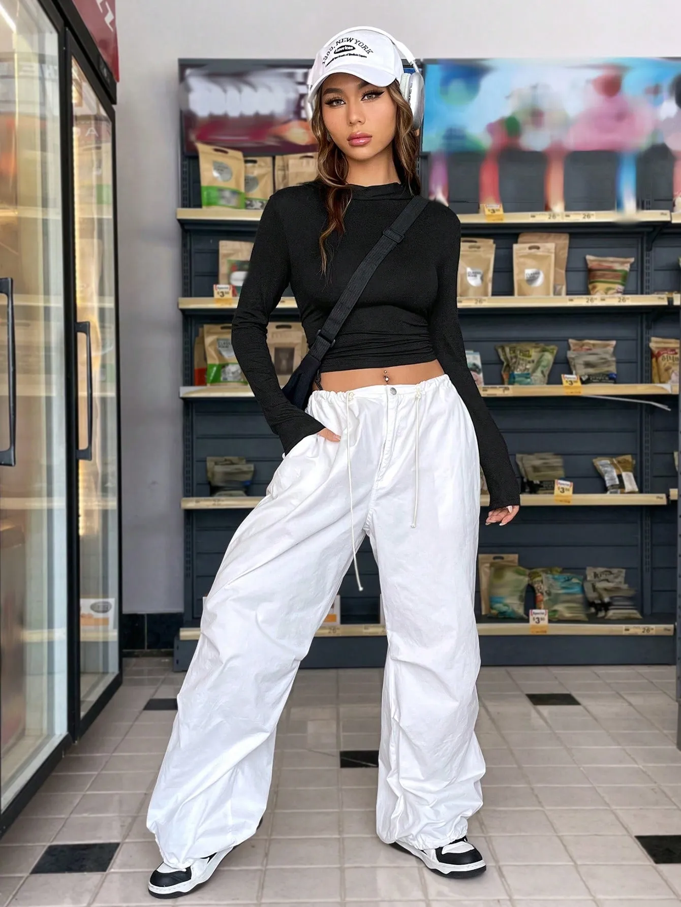 SHEIN Coolane Solid Hooded Crop Tee
