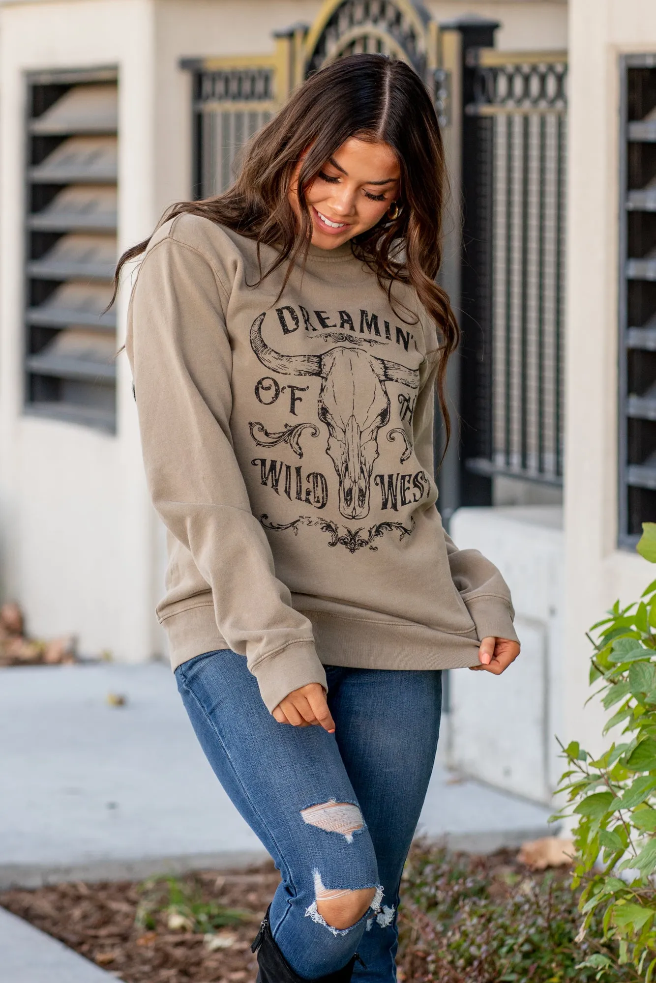 Vintage Dreamin of The Wild West Graphic Cozy Pull Over Sweater - Mocha