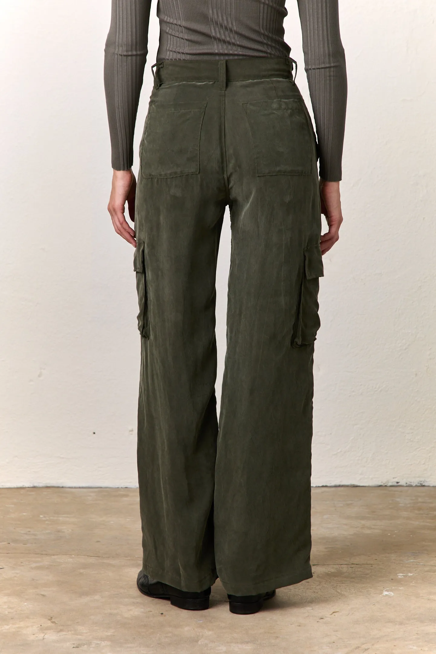 ZOEY CARGO PANTS / OLIVE